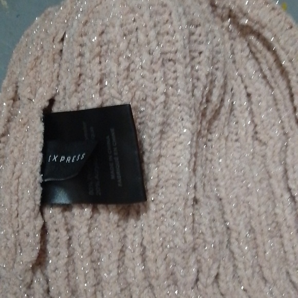 Shiny tuque - Picture 4 of 4